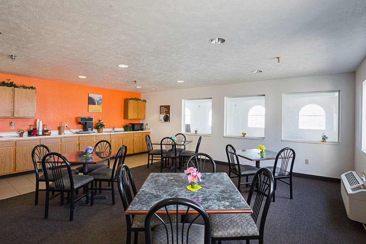 Motel 6 Omaha - Iat West 外观 照片