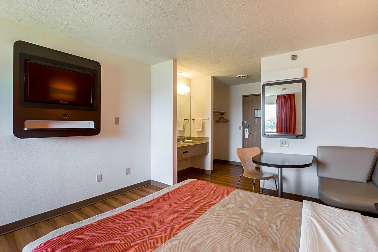 Motel 6 Omaha - Iat West 外观 照片